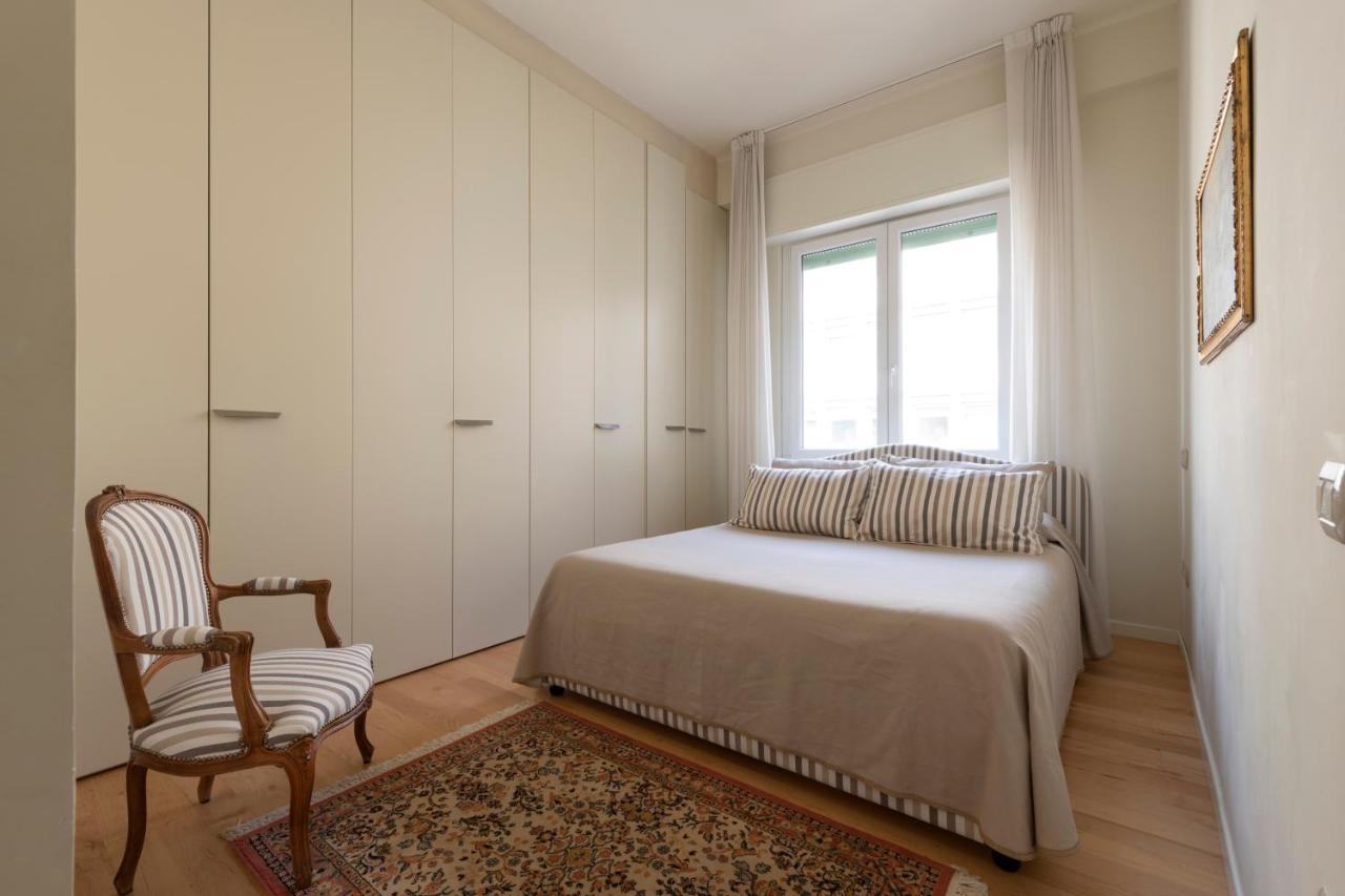 Casa Gramsci Luxury Apartment เปซาโร ภายนอก รูปภาพ