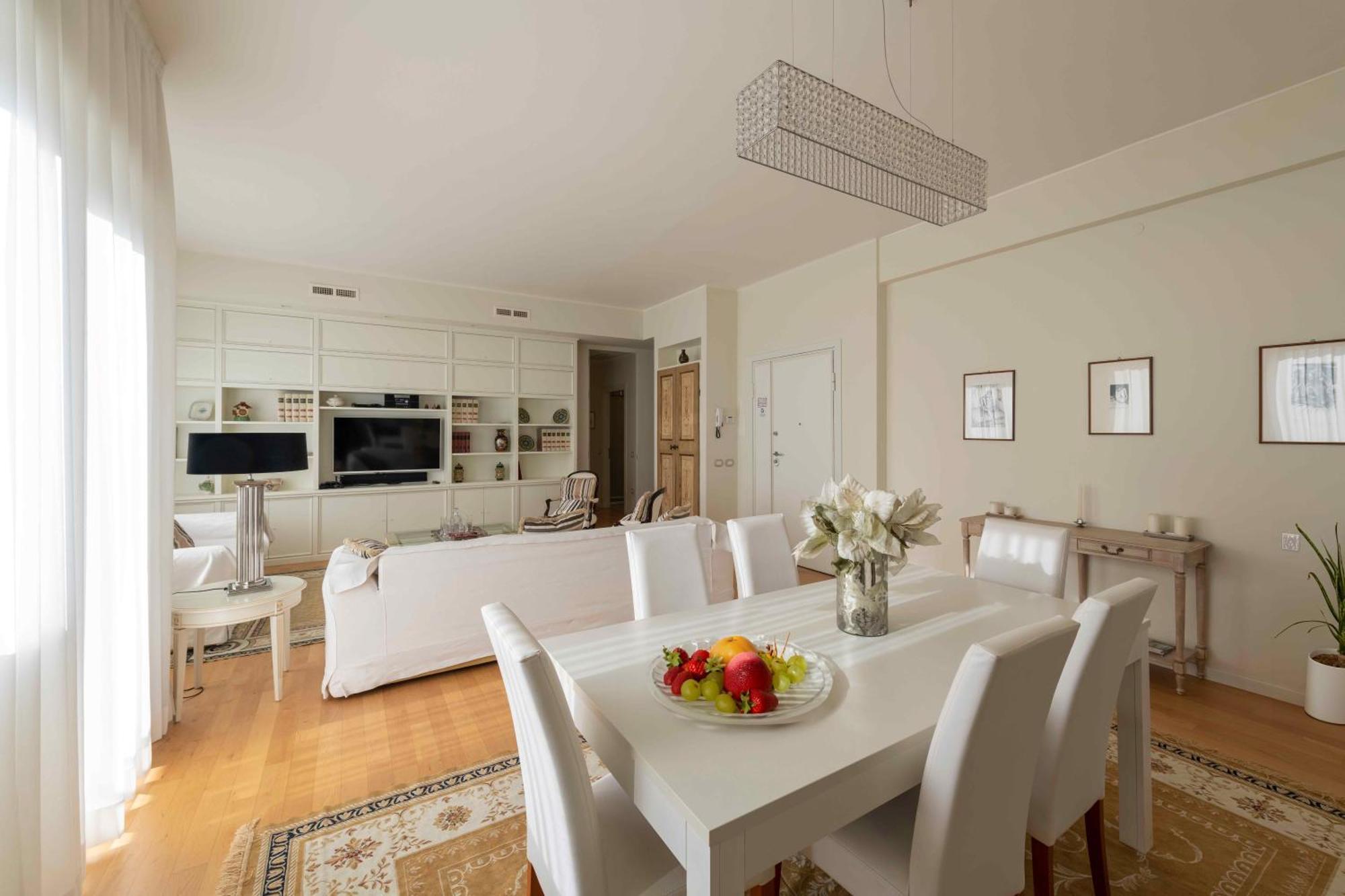 Casa Gramsci Luxury Apartment เปซาโร ภายนอก รูปภาพ